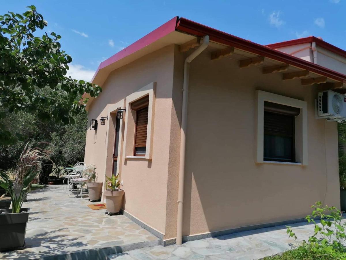 Tiny House By The Sea Villa Nea Skioni Exterior photo